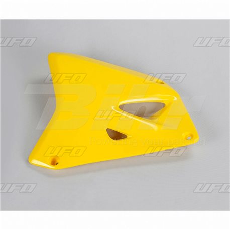 PLÁSTICOS LATERALES DE RADIADOR UFO SUZUKI AMARILLO SU03969-102